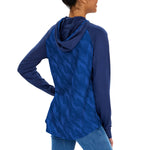 ZUBAZ NFL WOMEN'S SEATTLE SEAHAWKS ELEVATED HOODIE W/ TONAL VIPER PRINT-MEDIUM